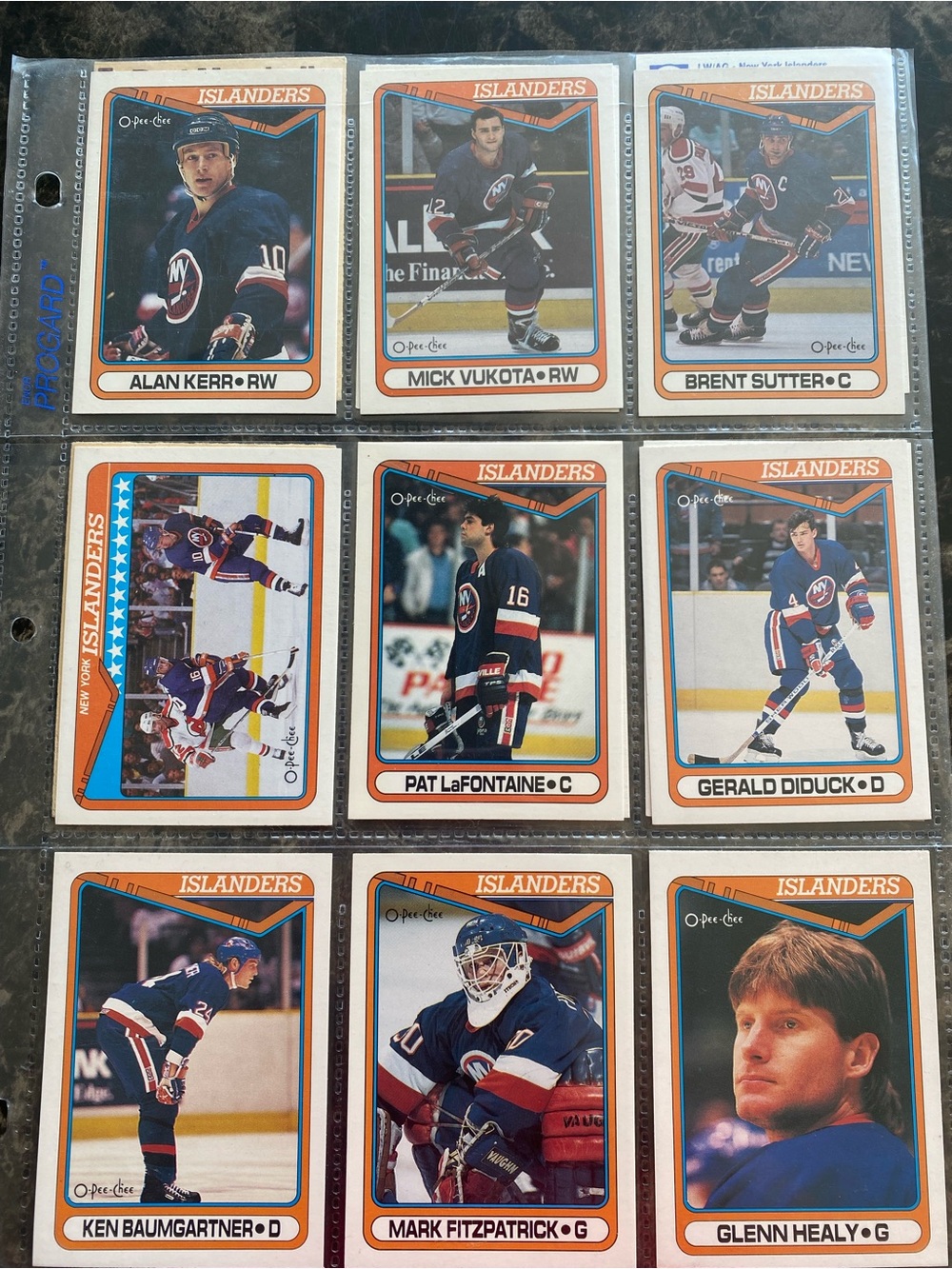 New York Islanders 24 Hockey Cards